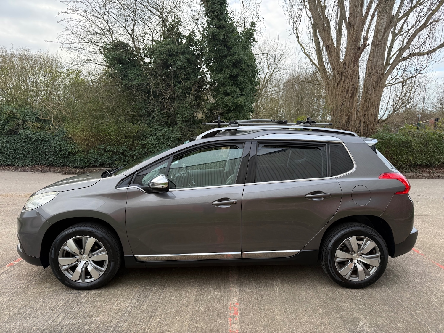 Used Peugeot 2008 2014 for sale - 77732921: Photo 5