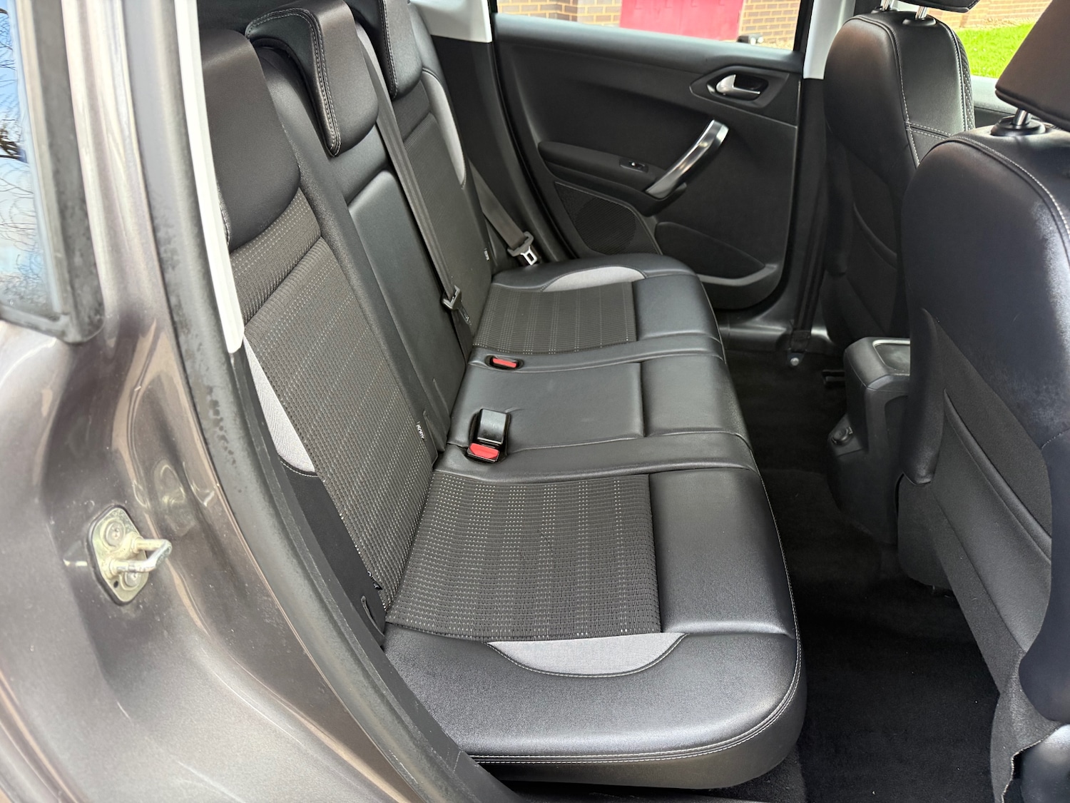 Used Peugeot 2008 2014 for sale - 77732921: Photo 8