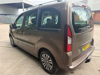 Used Peugeot Partner Tepee 2014 for sale - 79736400: Photo