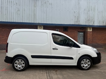 Used Peugeot Partner 2018 for sale - 79344653: Photo