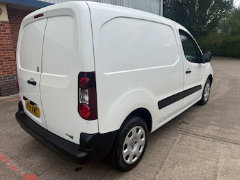 Used Peugeot Partner 2018 for sale - 79344653: Photo