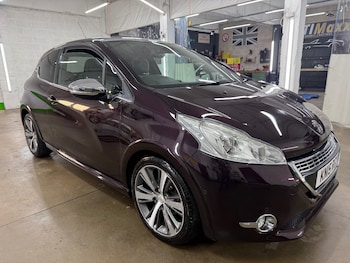 Used Peugeot 208 2015 for sale - 77116309: Photo