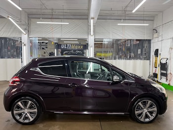 Used Peugeot 208 2015 for sale - 77116309: Photo