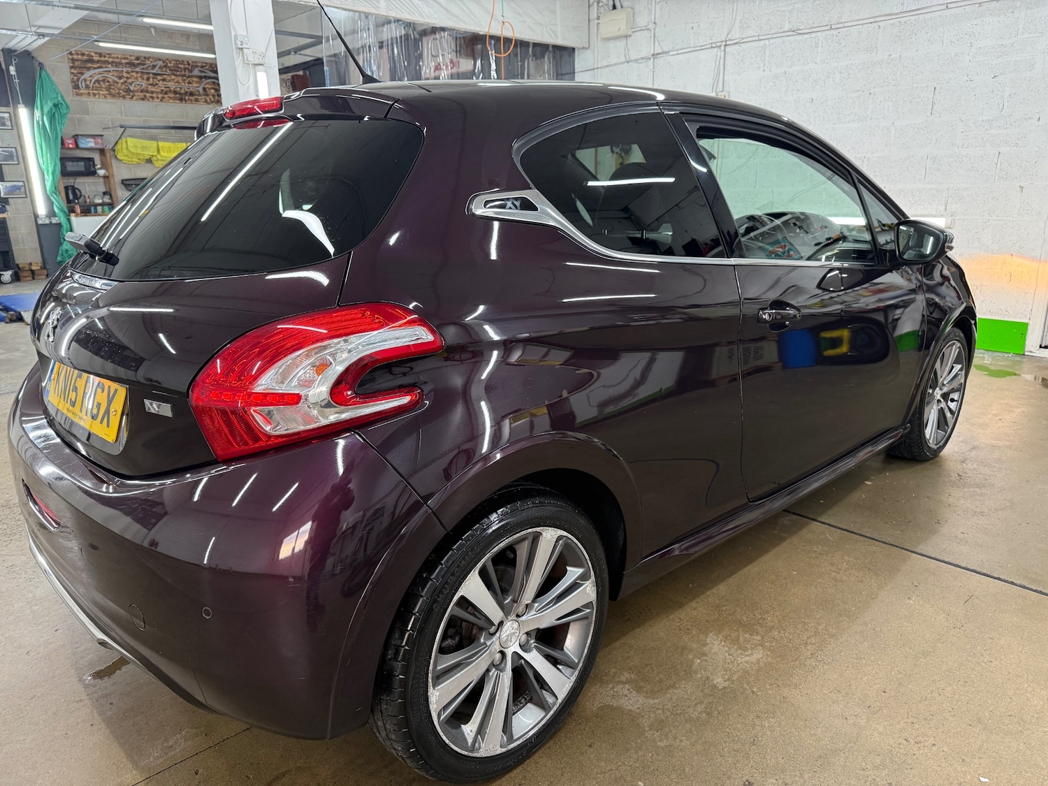 Used Peugeot 208 2015 for sale - 77116309: Photo 4