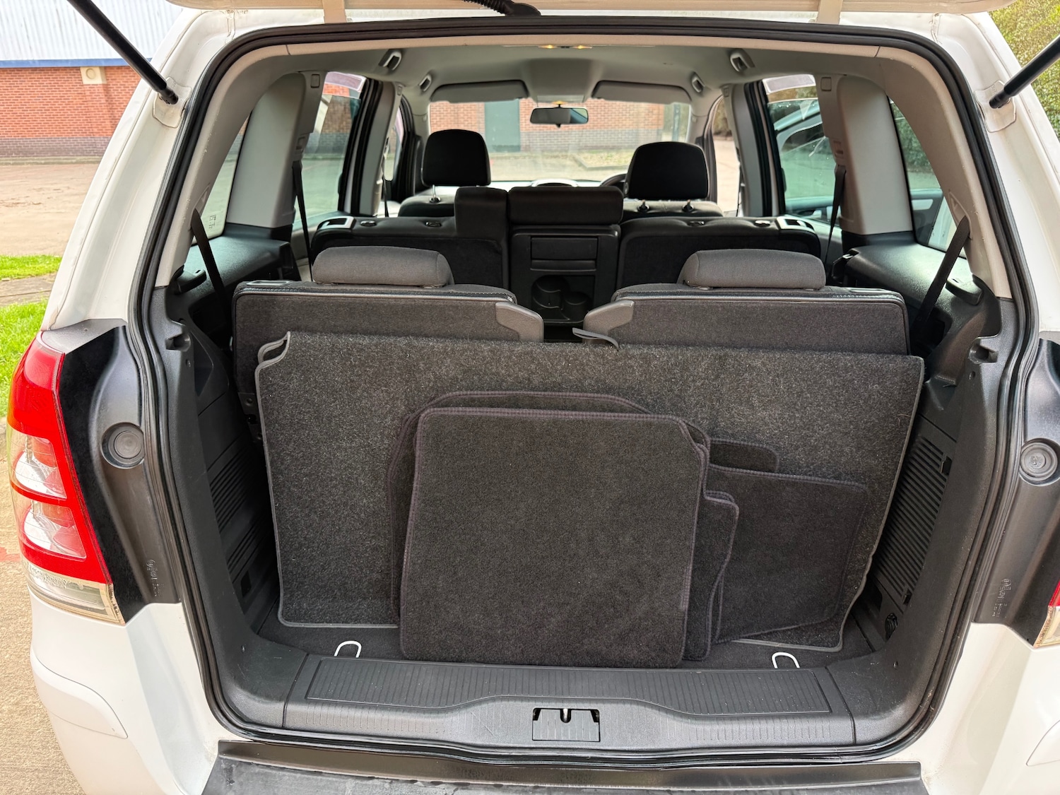 Used Vauxhall Zafira 2012 for sale - 77733113: Photo 10