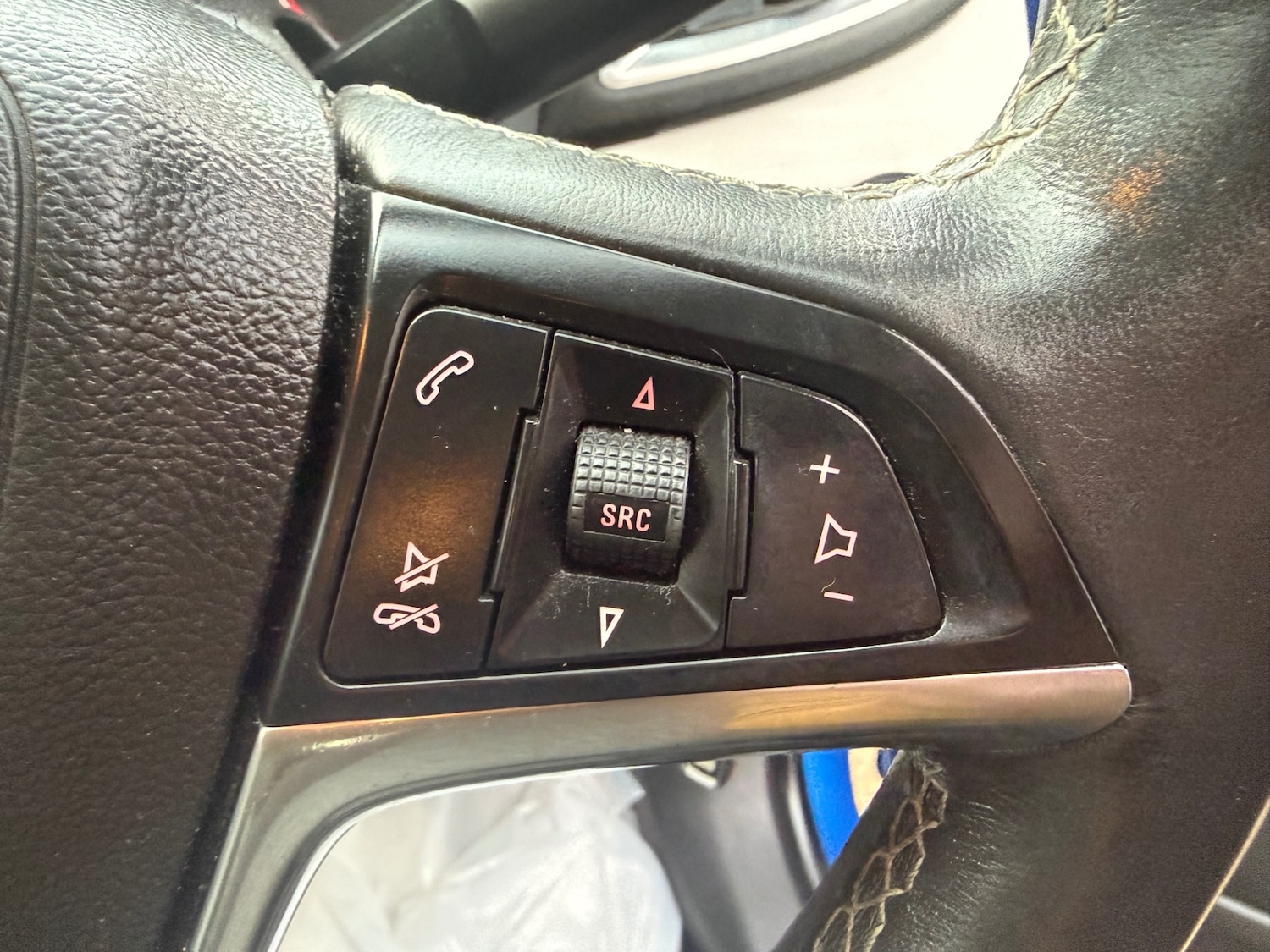 Used Vauxhall Mokka 2015 for sale - 76862208: Photo 14