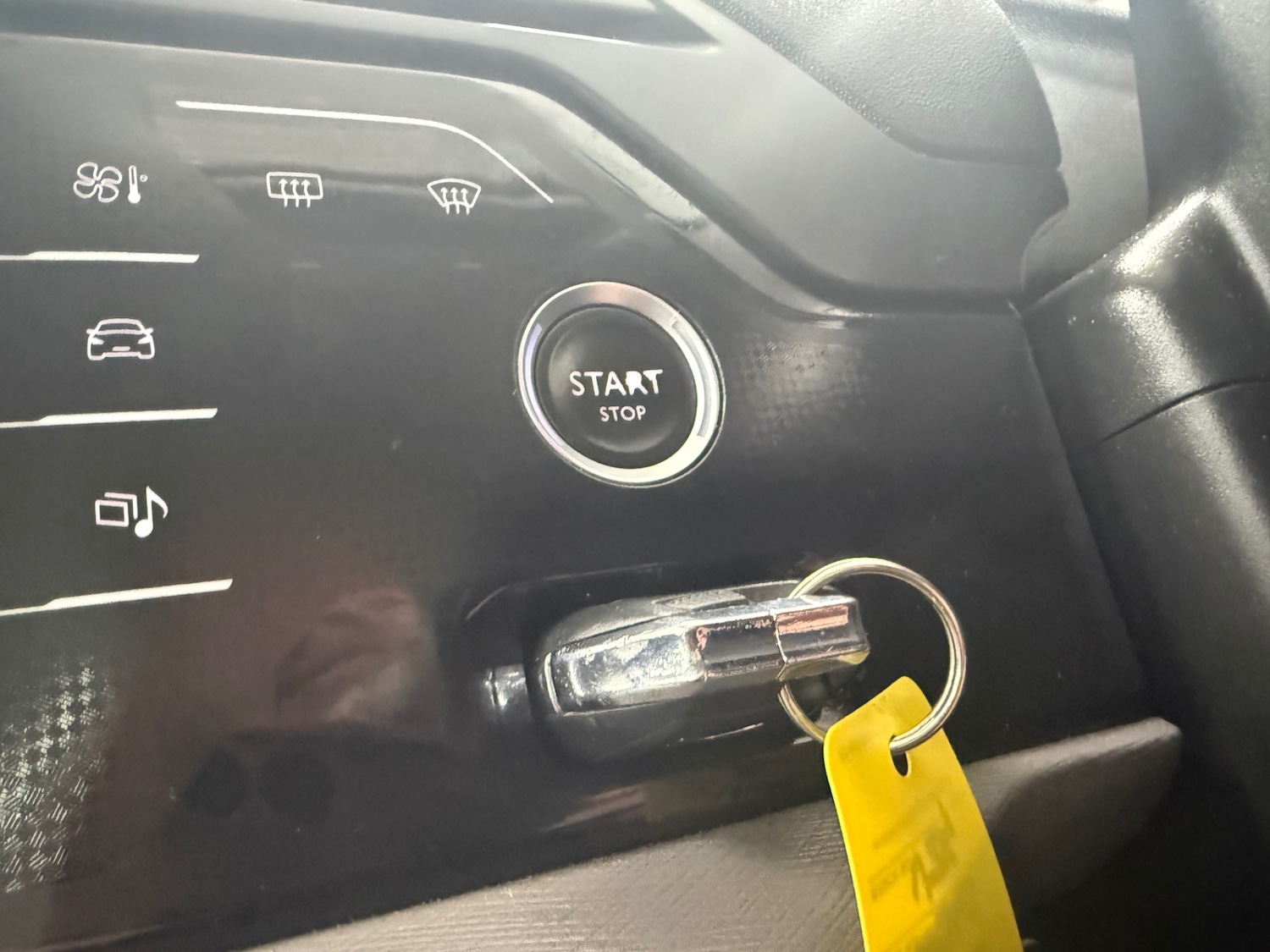 Used Citroen C4 Picasso 2015 for sale - 76921538: Photo 13