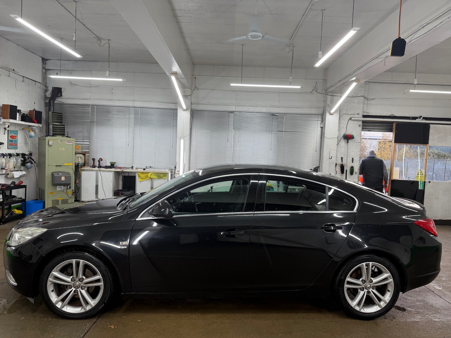 Used Vauxhall Insignia 2010 for sale - 76626517: Photo 5