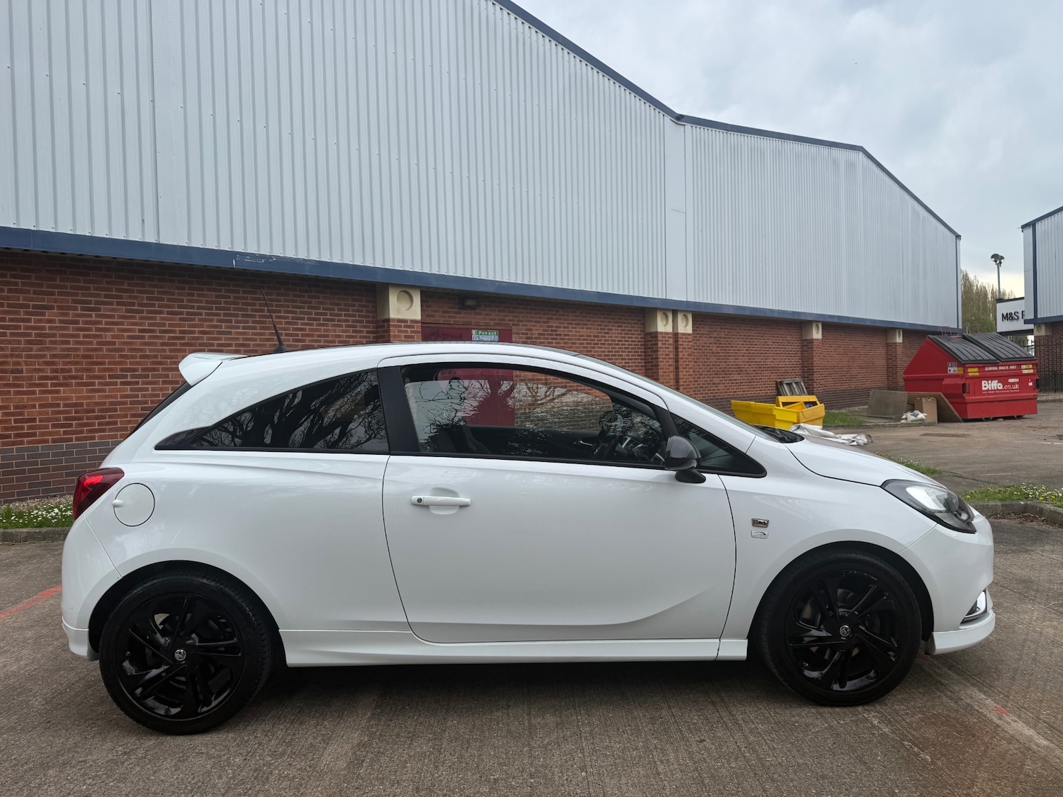 Used Vauxhall Corsa 2016 for sale - 78180139: Photo 2
