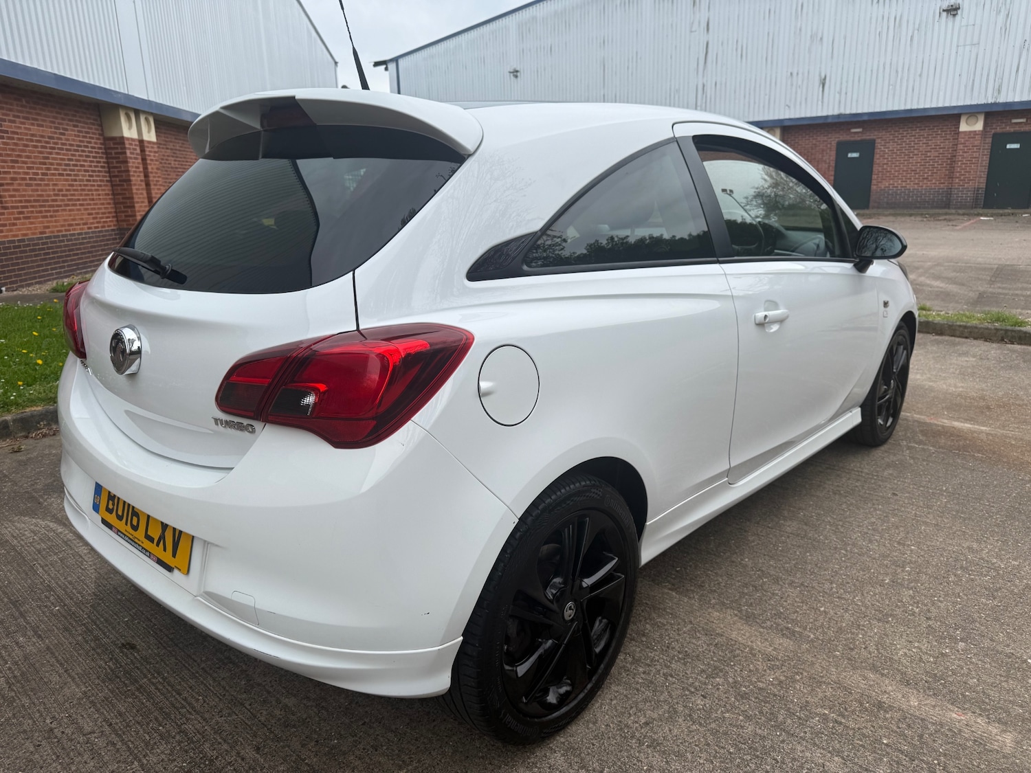 Used Vauxhall Corsa 2016 for sale - 78180139: Photo 3