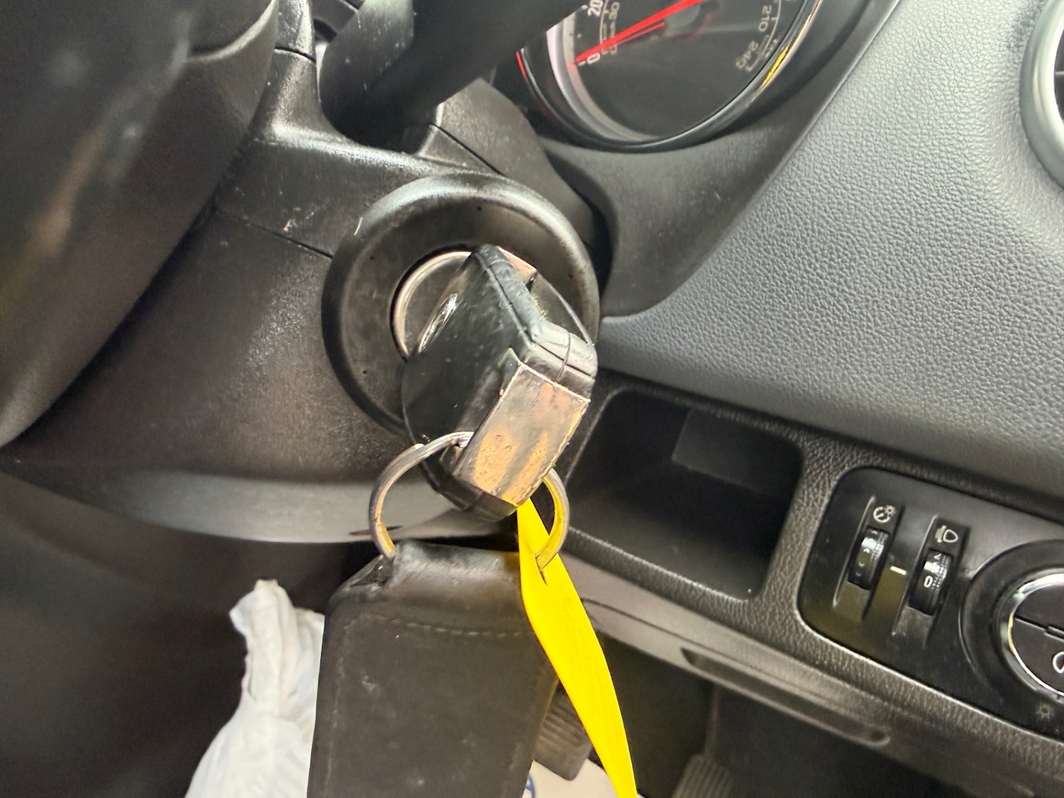 Used Vauxhall Meriva 2015 for sale - 77806964: Photo 14