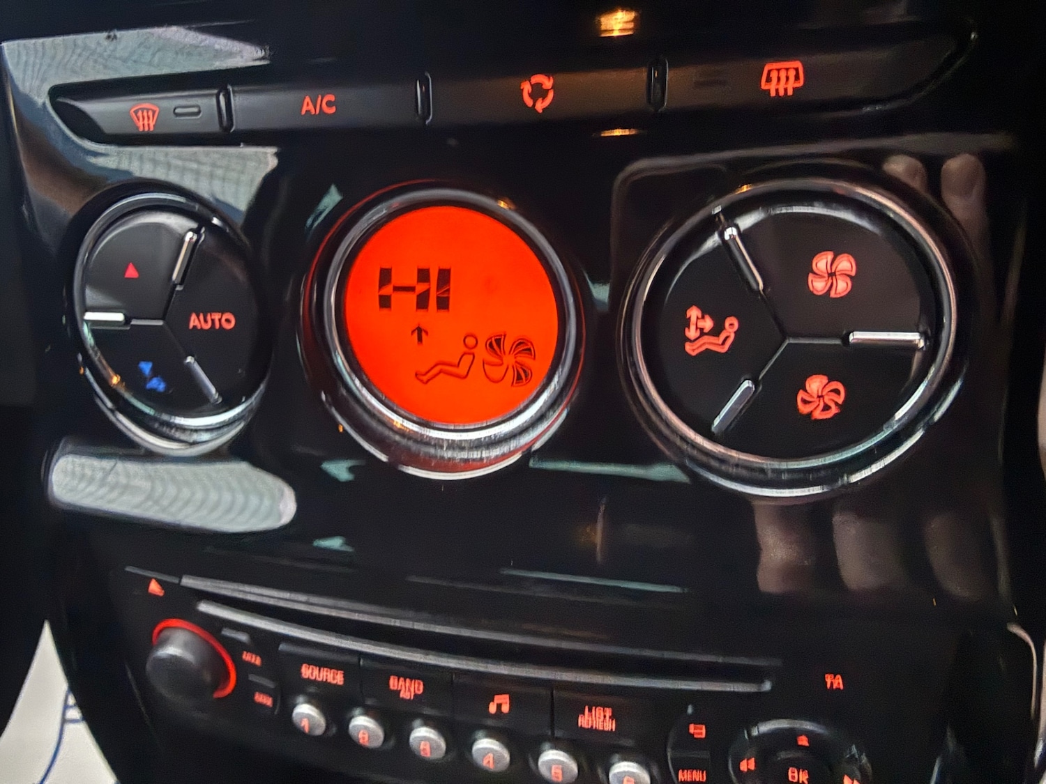 Used Citroen DS3 2014 for sale - 76906384: Photo 17