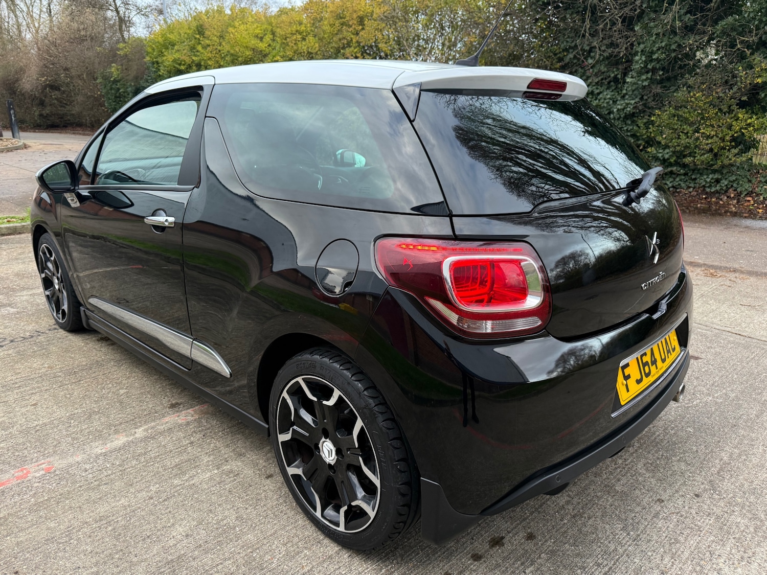 Used Citroen DS3 2014 for sale - 76906384: Photo 4