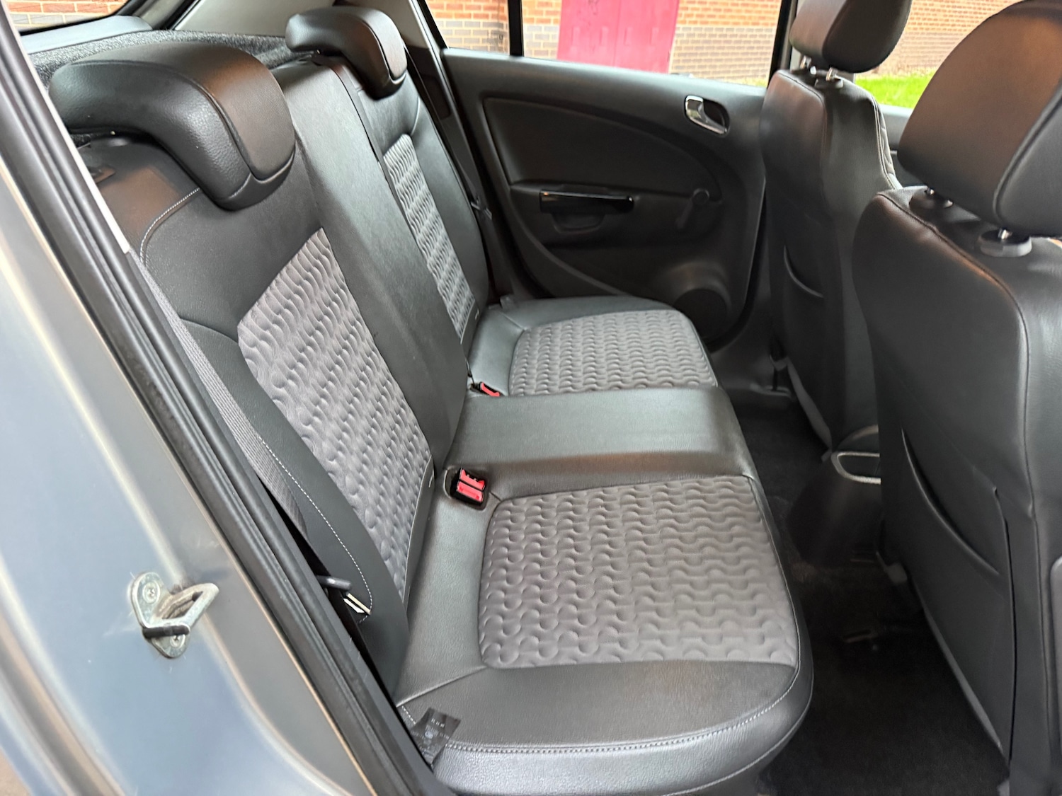 Used Vauxhall Corsa 2013 for sale - 76418146: Photo 8