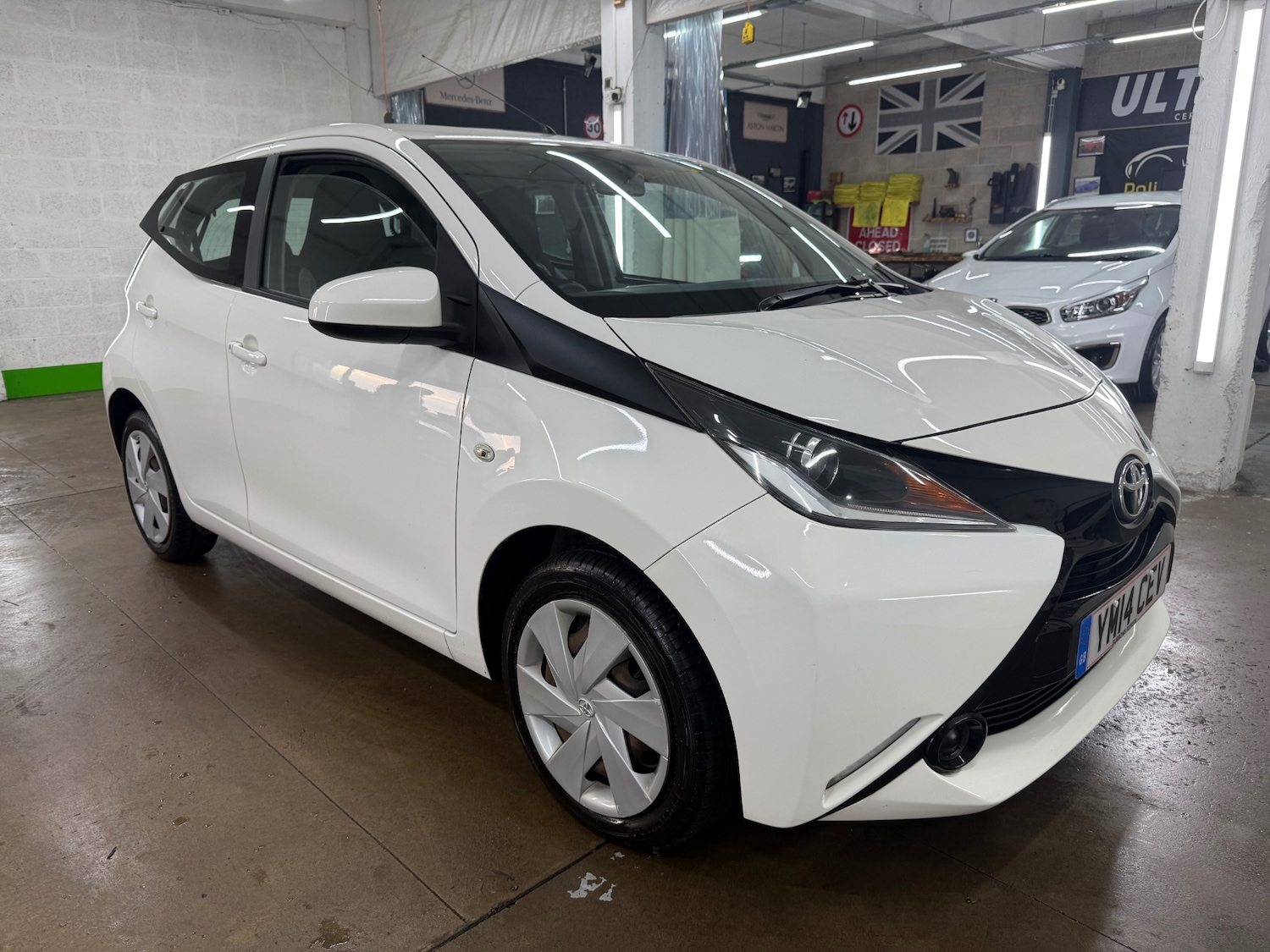 Used Toyota AYGO 2014 for sale - 77618402: Photo 1