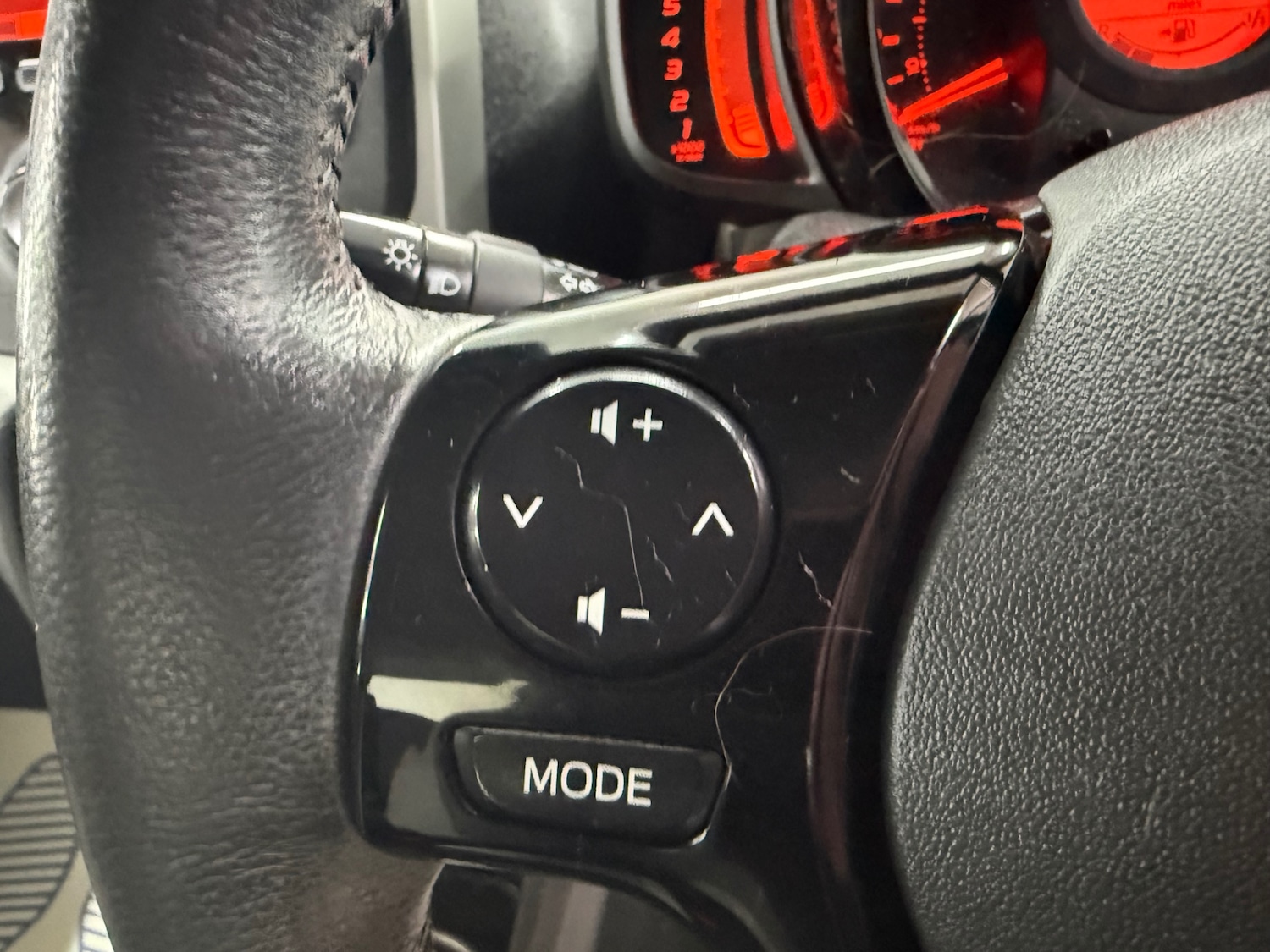 Used Toyota AYGO 2014 for sale - 77618402: Photo 12