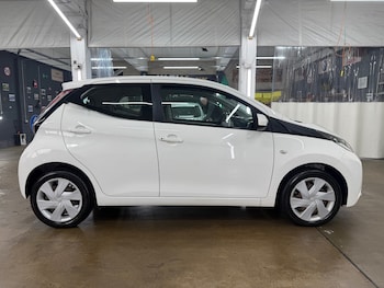 Used Toyota AYGO 2014 for sale - 77618402: Photo