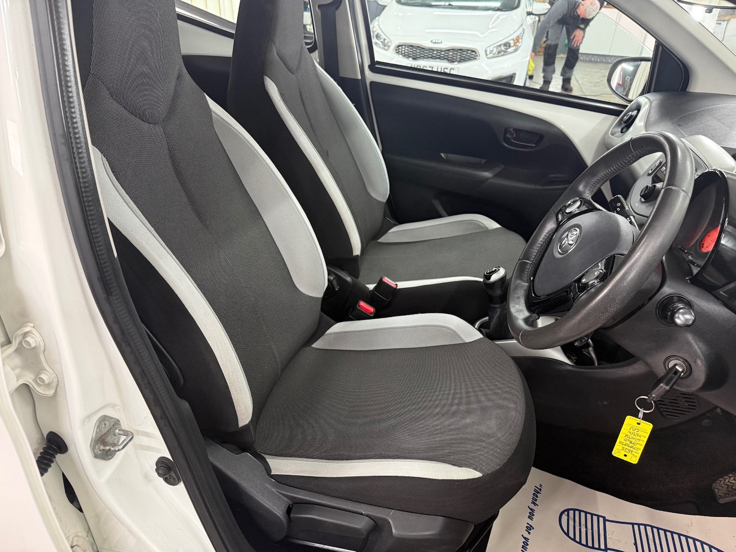 Used Toyota AYGO 2014 for sale - 77618402: Photo 7