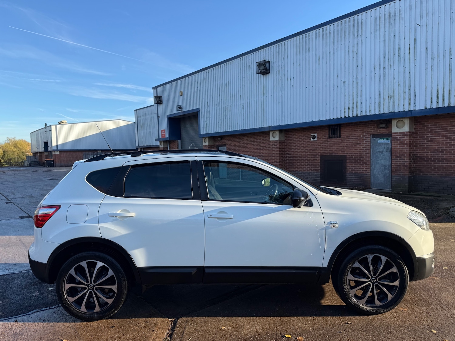 Used Nissan Qashqai 2013 for sale - 76662825: Photo 2