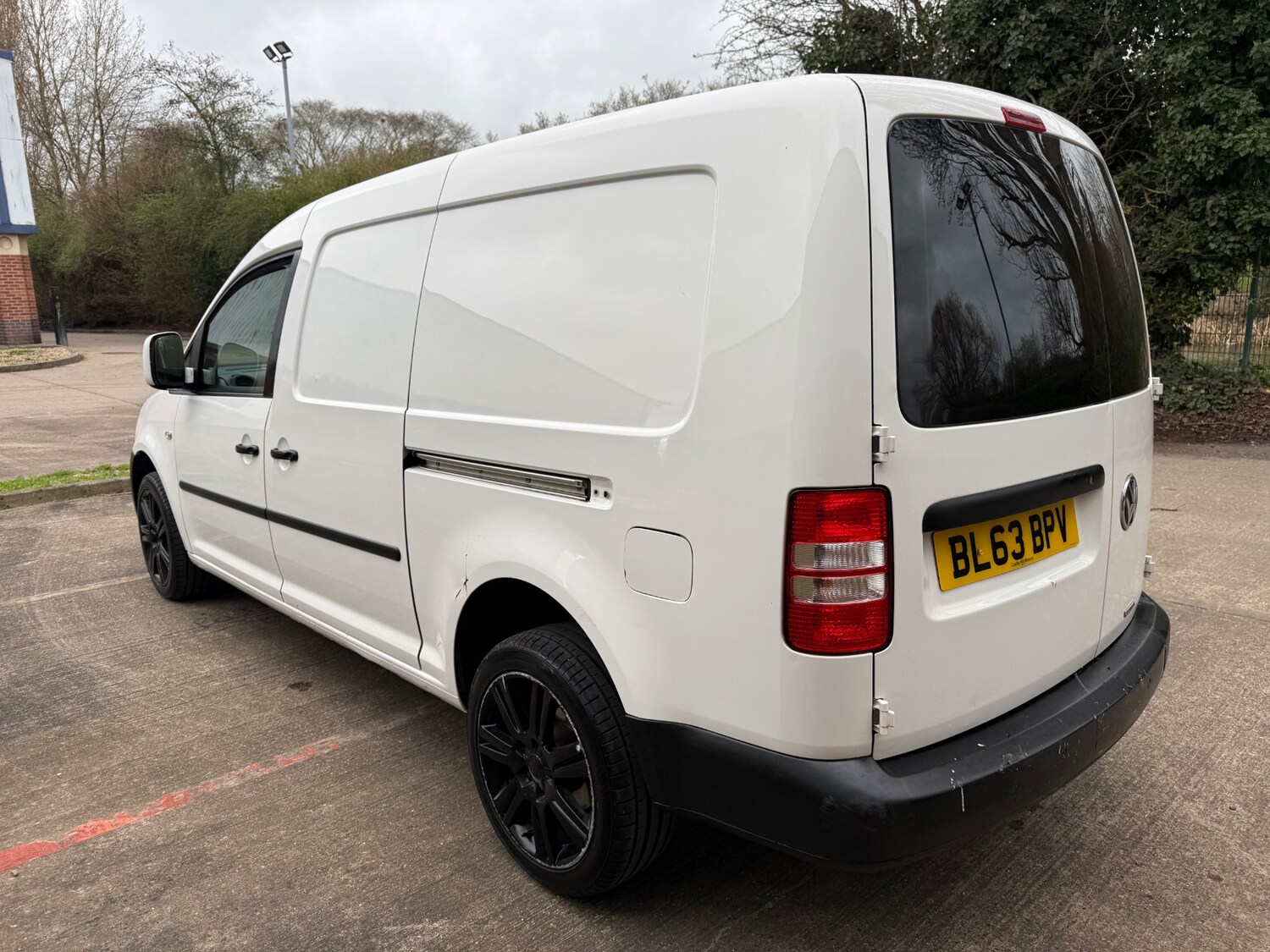 Used Volkswagen Caddy Maxi 2014 for sale - 77846509: Photo 4