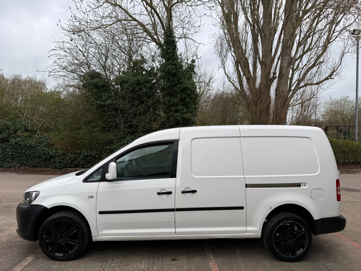 Used Volkswagen Caddy Maxi 2014 for sale - 77846509: Photo 5