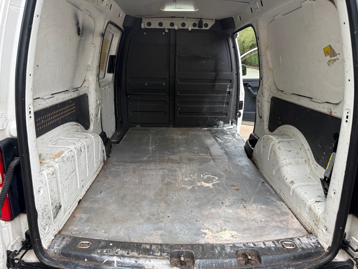 Used Volkswagen Caddy Maxi 2014 for sale - 77846509: Photo 9