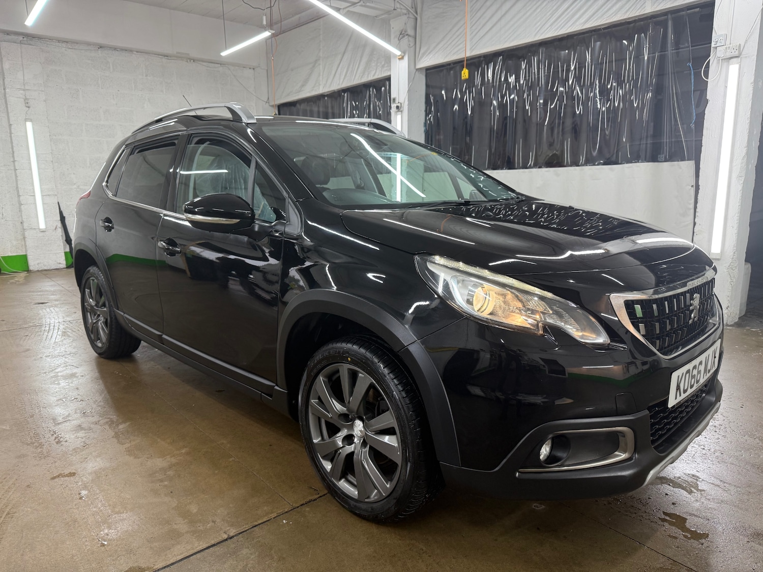 Used Peugeot 2008 2017 for sale - 76533614: Photo 1