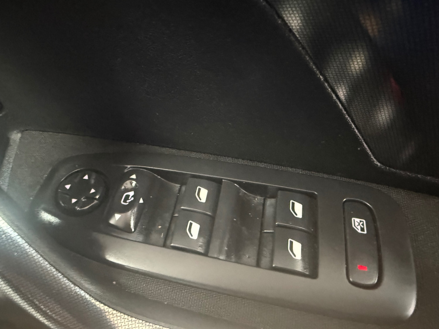 Used Peugeot 2008 2017 for sale - 76533614: Photo 11