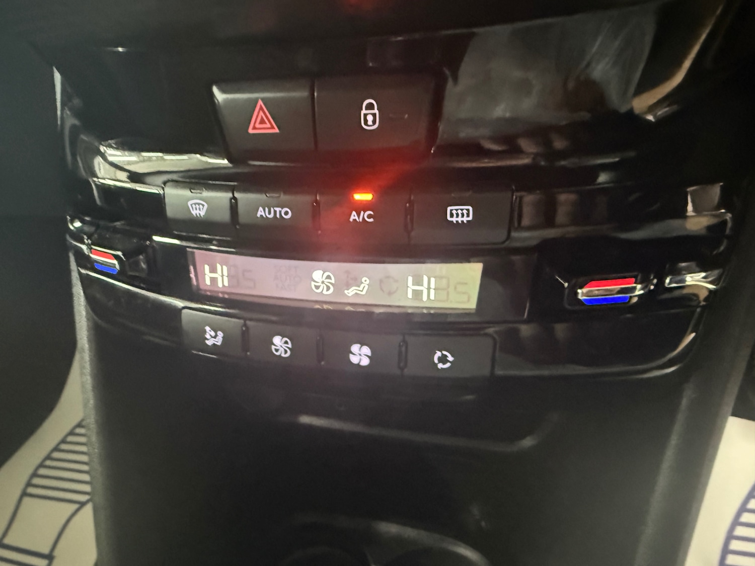 Used Peugeot 2008 2017 for sale - 76533614: Photo 20