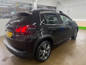Used Peugeot 2008 2017 for sale - 76533614: Photo