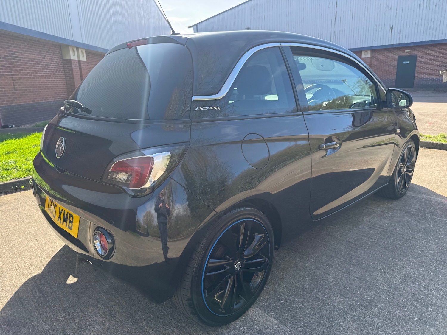Used Vauxhall ADAM 2015 for sale - 77873670: Photo 3