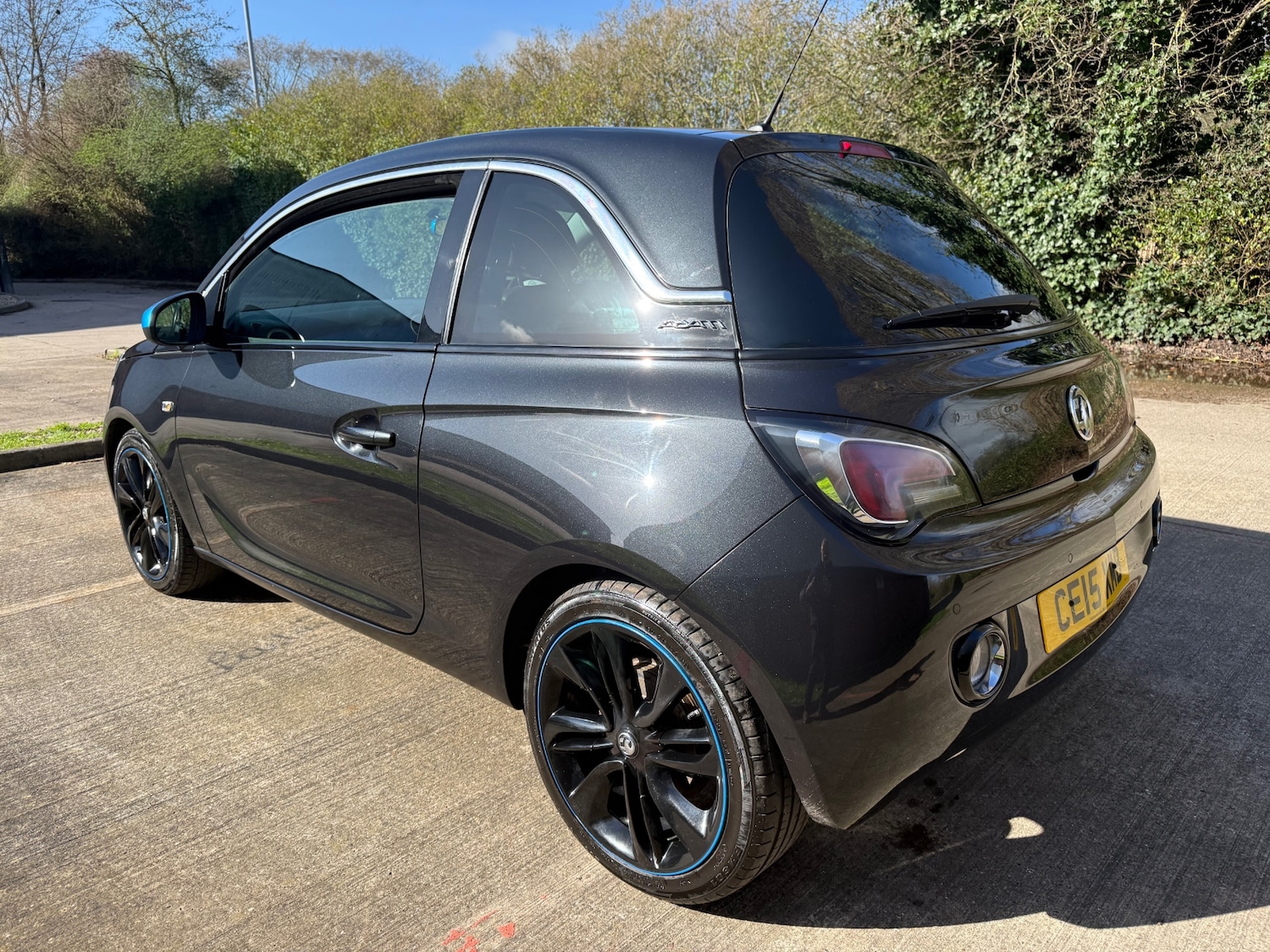 Used Vauxhall ADAM 2015 for sale - 77873670: Photo 4