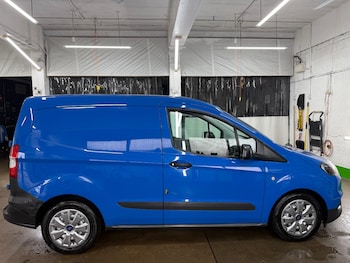 Used Ford Transit Courier 2018 for sale - 78043156: Photo