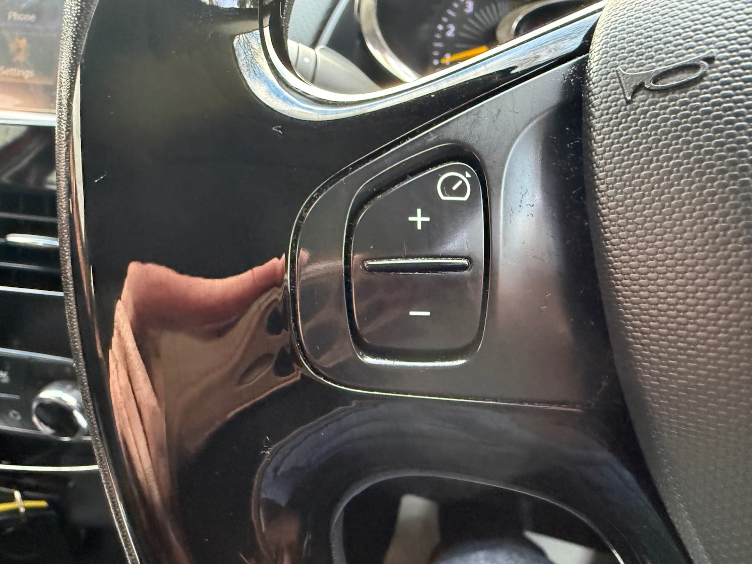 Used Renault Clio 2014 for sale - 76897160: Photo 13