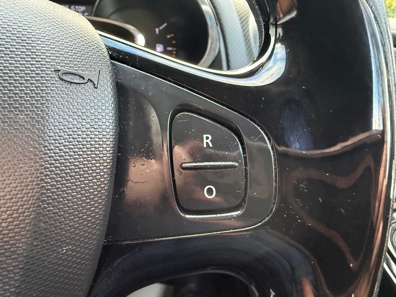 Used Renault Clio 2014 for sale - 76897160: Photo 14