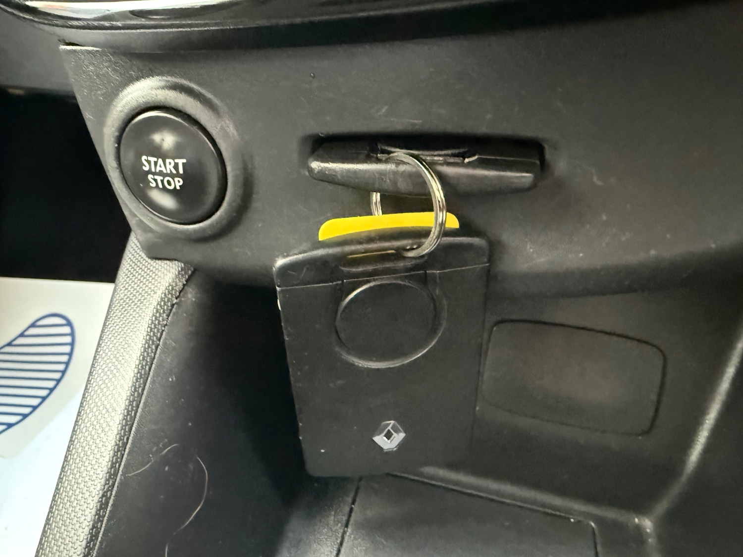 Used Renault Clio 2014 for sale - 76897160: Photo 21