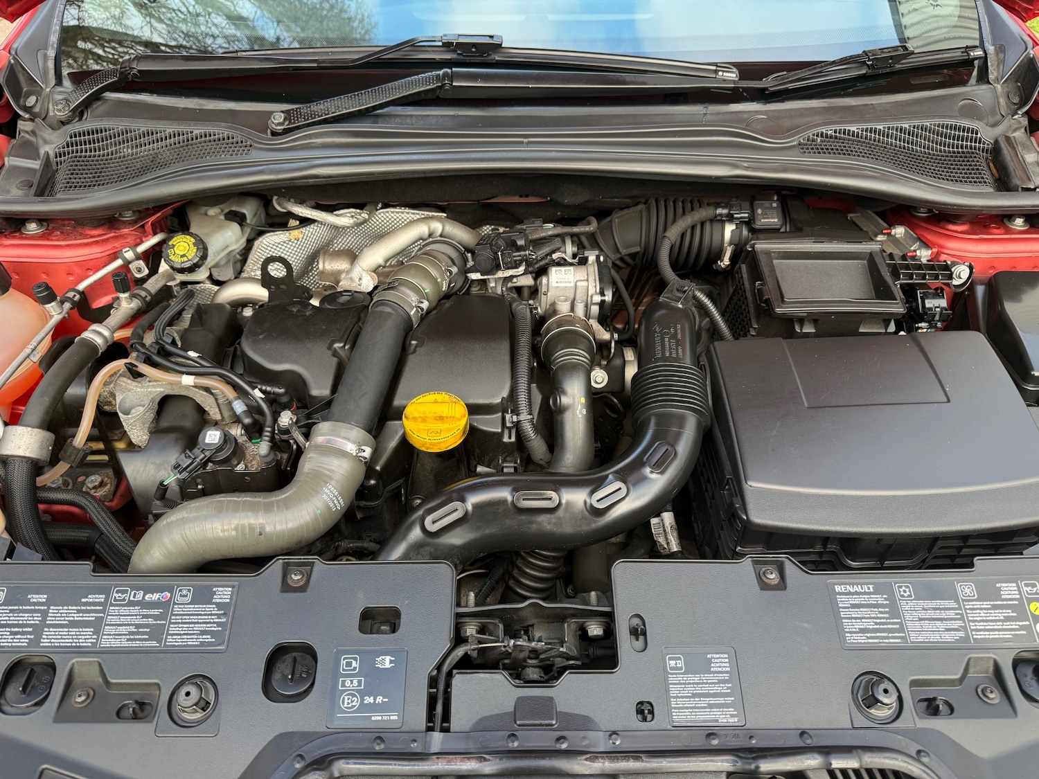 Used Renault Clio 2014 for sale - 76897160: Photo 24