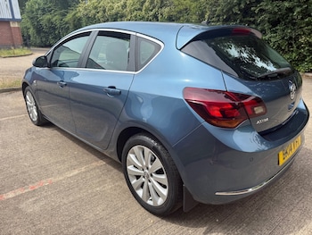 Used Vauxhall Astra 2014 for sale - 79031011: Photo