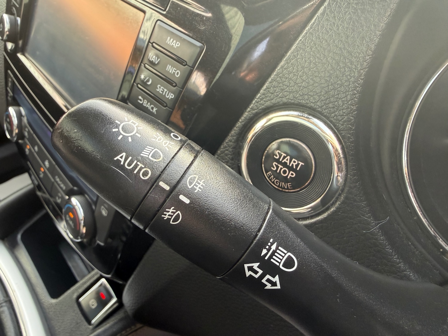 Used Nissan Qashqai 2015 for sale - 77763052: Photo 14