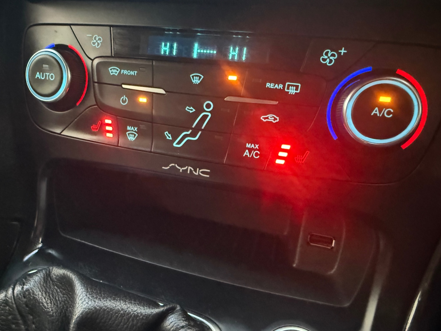 Used Ford Focus 2014 for sale - 76710040: Photo 19