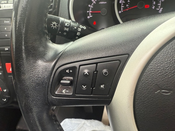 Used Kia Venga 2014 for sale - 76198752: Photo 16
