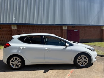 Used Kia Ceed 2014 for sale - 78359159: Photo