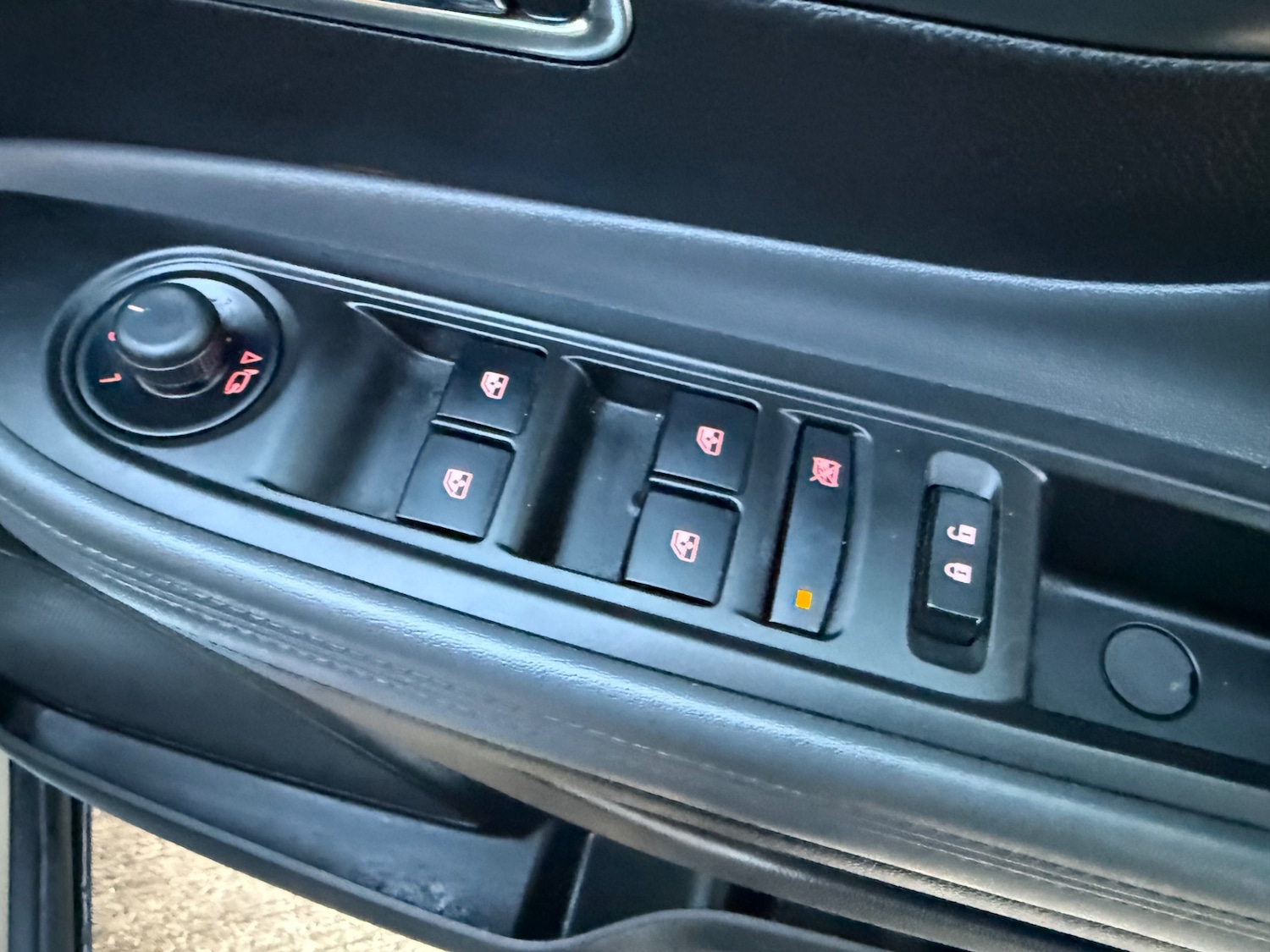 Used Vauxhall Mokka 2015 for sale - 77264585: Photo 10