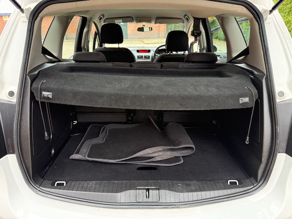 Used Vauxhall Meriva 2015 for sale - 76232681: Photo 10