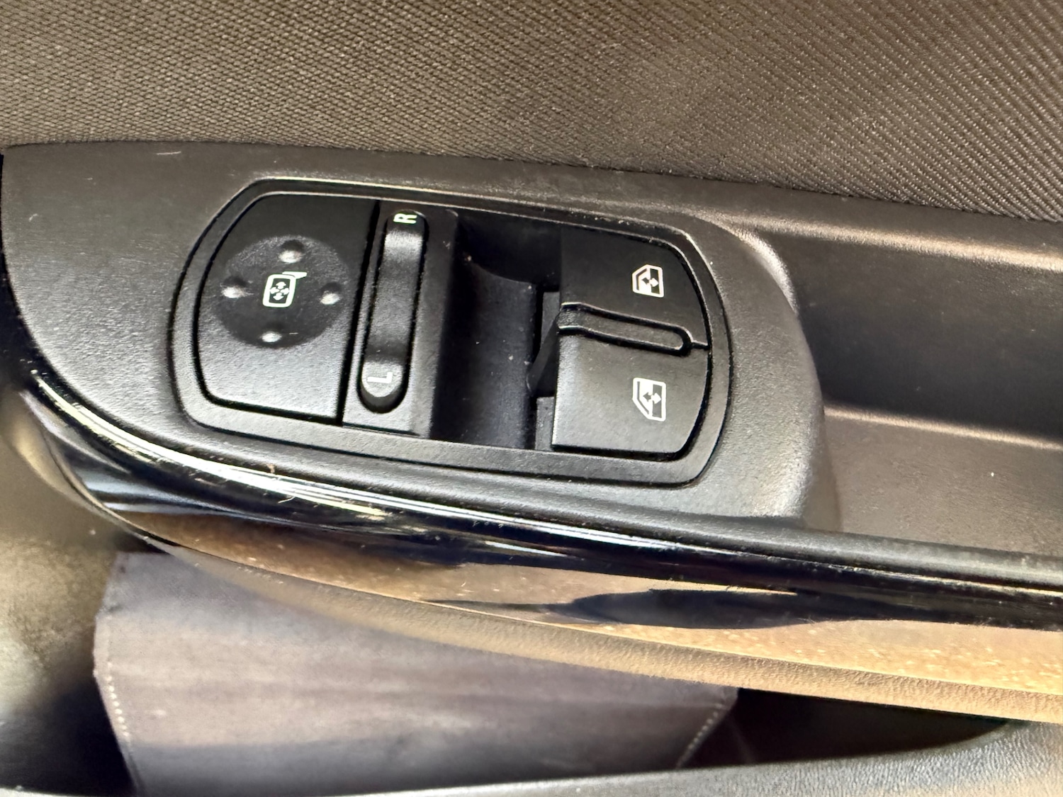 Used Vauxhall Corsa 2017 for sale - 76963620: Photo 10