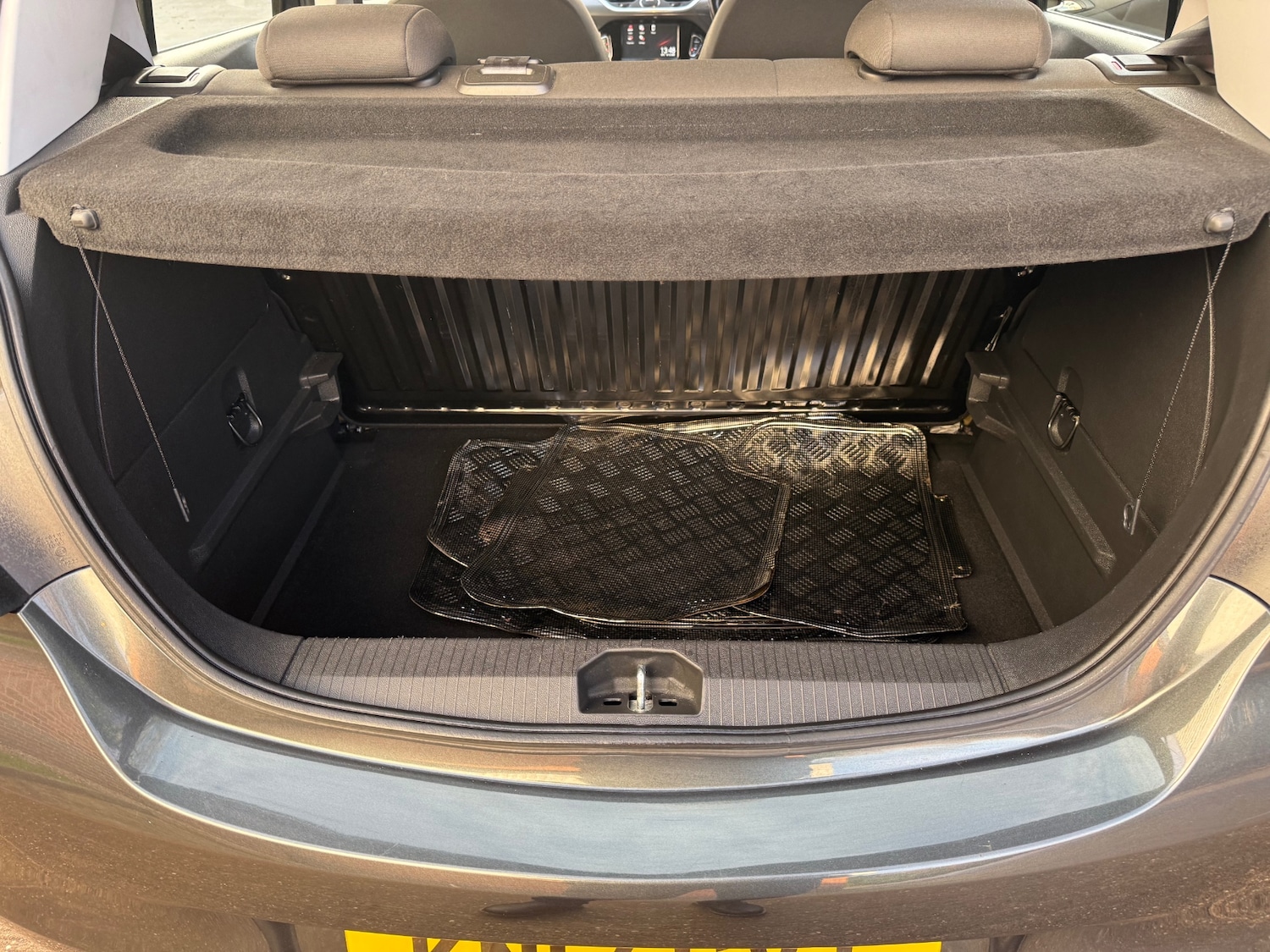 Used Vauxhall Corsa 2017 for sale - 76963620: Photo 9