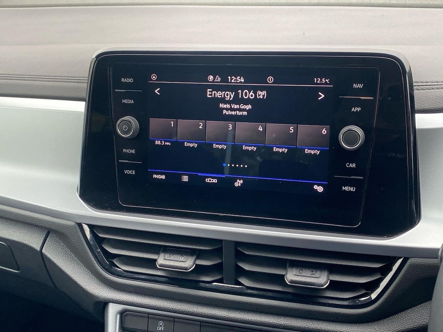 Used Volkswagen T-Roc 2025 for sale - 75956176: Photo 11