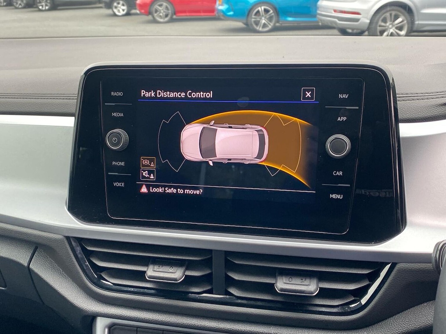 Used Volkswagen T-Roc 2025 for sale - 75956176: Photo 23