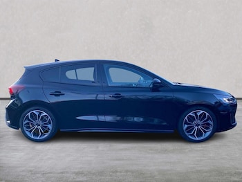 Used Ford Focus 2022 for sale - 79536492: Photo