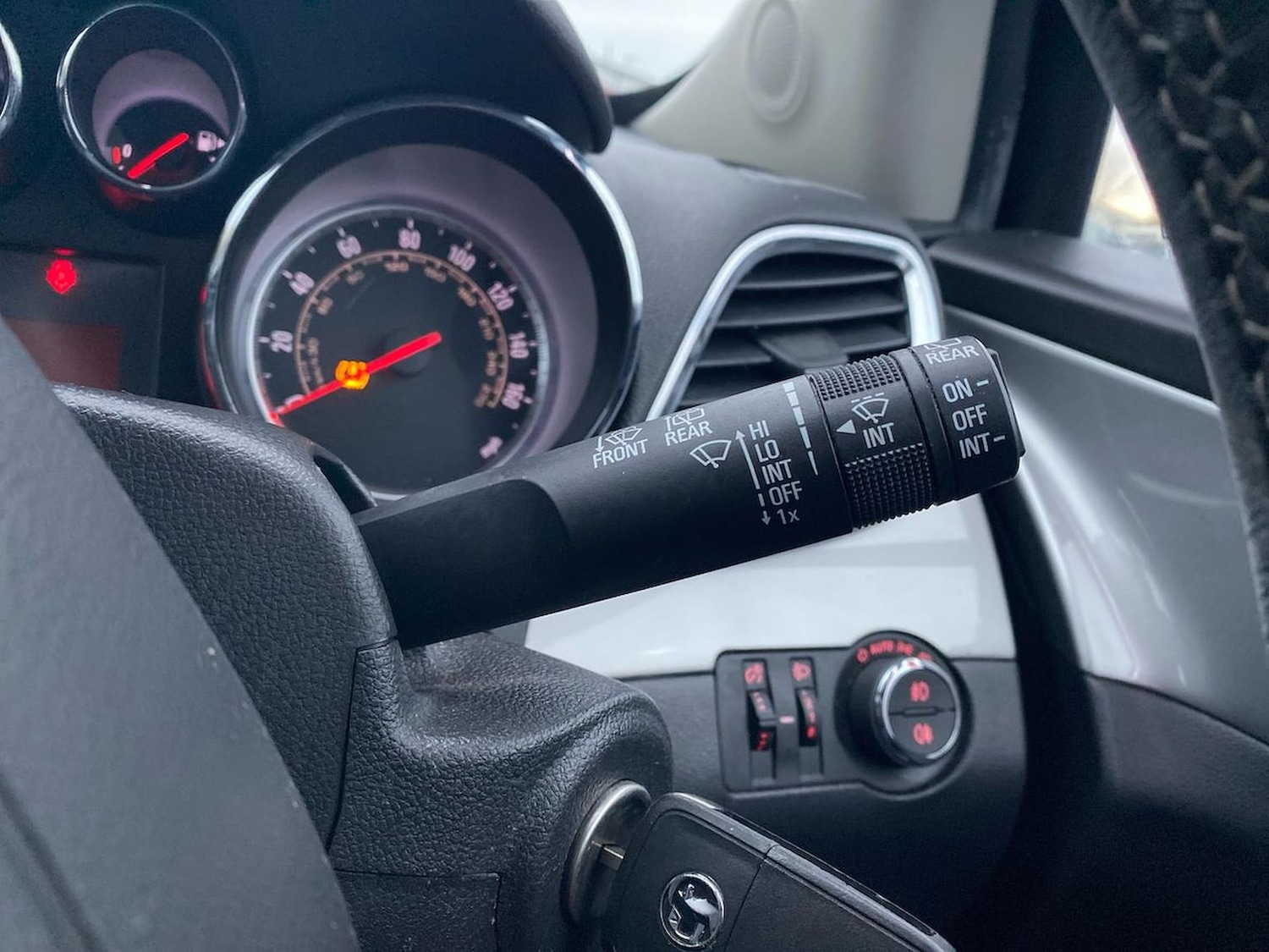 Used Vauxhall Mokka 2015 for sale - 76541804: Photo 26